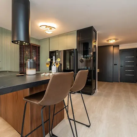 Luxury Morea * Sukosan