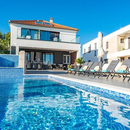 Villa Luxury Morea *