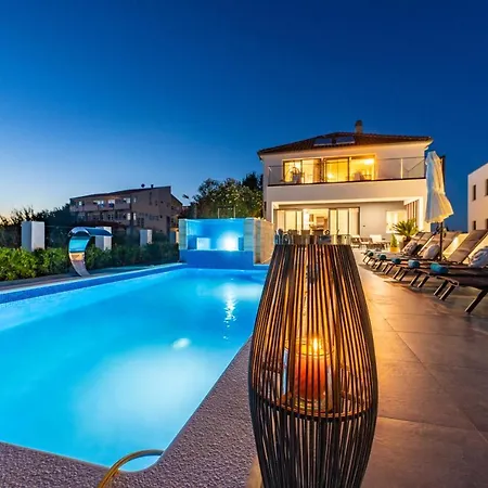 Luxury Morea *
